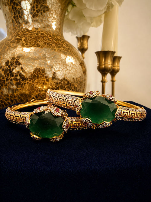 Emerald Majesty Bangle Set